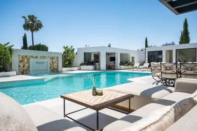 Detached Villa in Bel Air