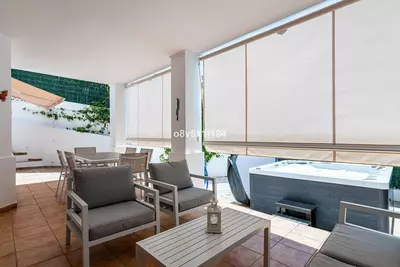Semi-Detached House in Casares