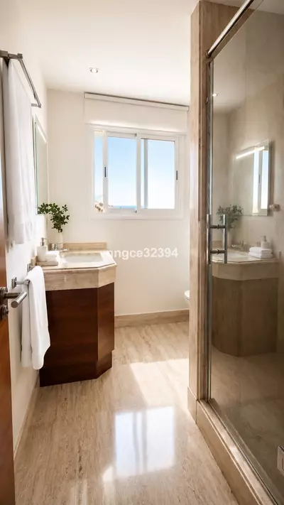 Top Floor Apartment in Estepona