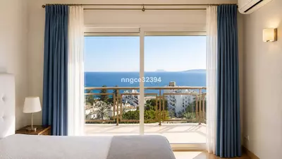 Top Floor Apartment in Estepona
