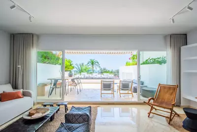 Middle Floor Apartment in Río Real