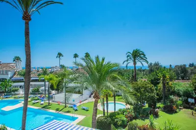 Middle Floor Apartment in Río Real
