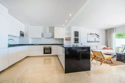 Middle Floor Apartment in Río Real