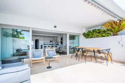Middle Floor Apartment in Río Real