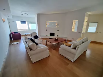 Middle Floor Apartment in Puerto Banús