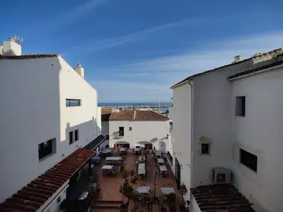 Middle Floor Apartment in Puerto Banús