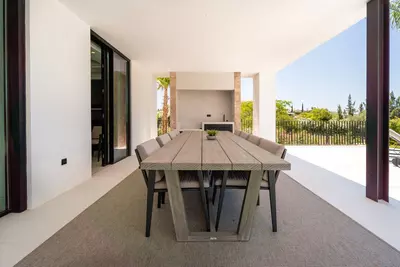Detached Villa in Nueva Andalucía