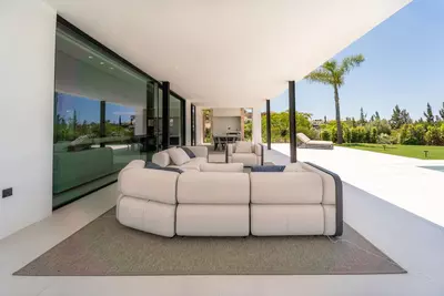 Detached Villa in Nueva Andalucía