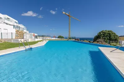 Middle Floor Apartment in Casares Playa