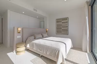 Middle Floor Apartment in Casares Playa