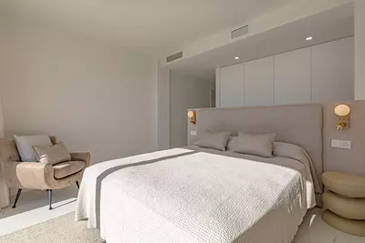 Middle Floor Apartment in Casares Playa