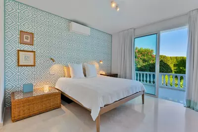Detached Villa in El Paraiso