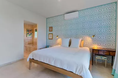 Detached Villa in El Paraiso