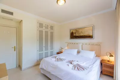 Middle Floor Apartment in Elviria