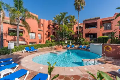 Middle Floor Apartment in Elviria