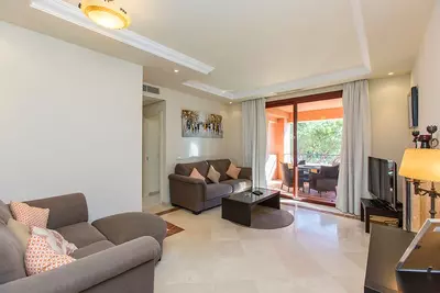 Middle Floor Apartment in Elviria
