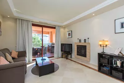 Middle Floor Apartment in Elviria