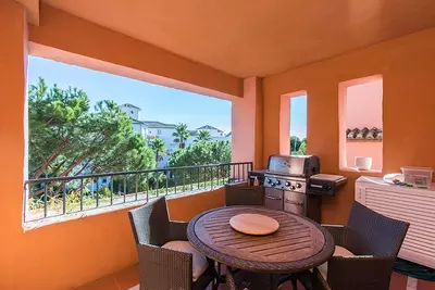 Middle Floor Apartment in Elviria
