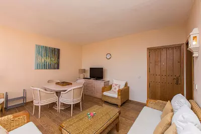 Middle Floor Apartment in Elviria