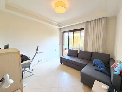 Middle Floor Apartment in Estepona