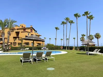 Middle Floor Apartment in Estepona