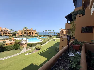 Middle Floor Apartment in Estepona