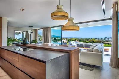 Middle Floor Apartment in El Paraiso