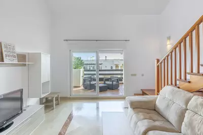 Duplex in El Paraiso