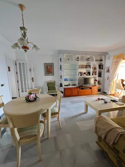 Middle Floor Apartment in Marbella