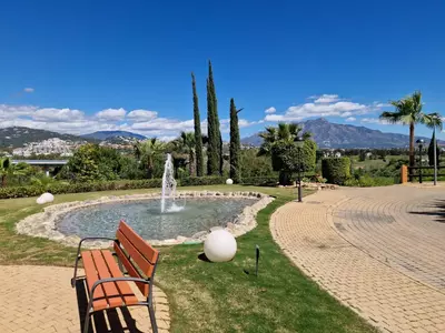 Middle Floor Apartment in Benahavís
