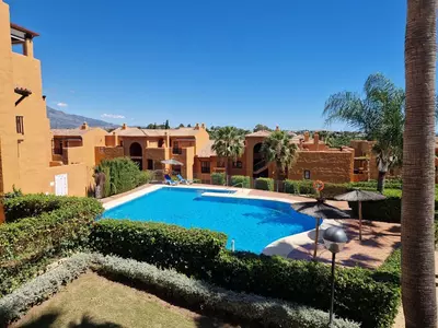 Middle Floor Apartment in Benahavís