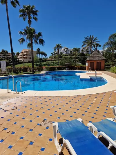 Middle Floor Apartment in Benahavís