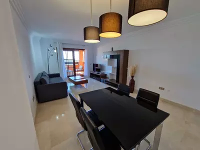 Middle Floor Apartment in Benahavís