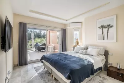 Middle Floor Apartment in Nueva Andalucía