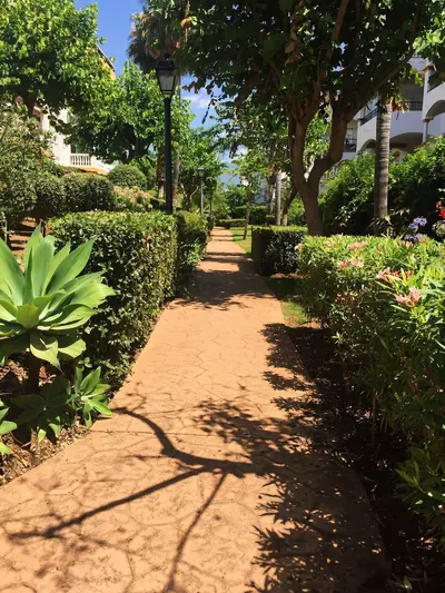 Top Floor Apartment in Nueva Andalucía