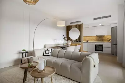 Middle Floor Apartment in Estepona