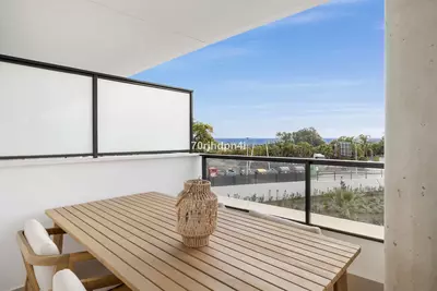 Middle Floor Apartment in Estepona