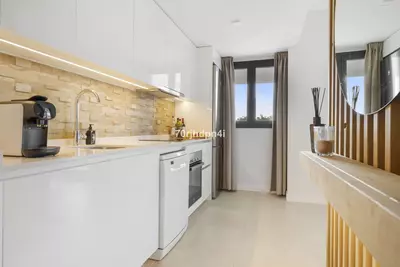 Middle Floor Apartment in Estepona