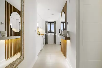 Middle Floor Apartment in Estepona
