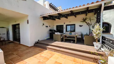 Middle Floor Apartment in Casares