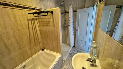Middle Floor Apartment in Estepona