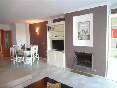 Middle Floor Apartment in Nueva Andalucía