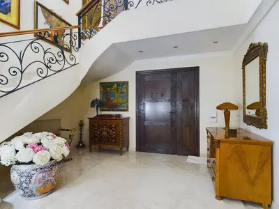 Detached Villa in Nueva Andalucía