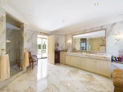 Detached Villa in Nueva Andalucía