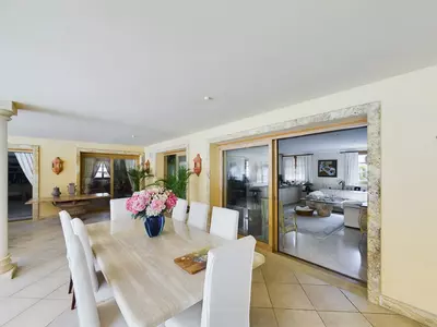 Detached Villa in Nueva Andalucía