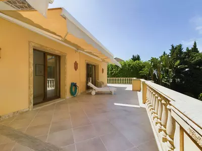 Detached Villa in Nueva Andalucía