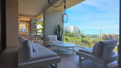 Middle Floor Apartment in Benahavís