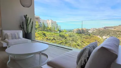 Middle Floor Apartment in Benahavís