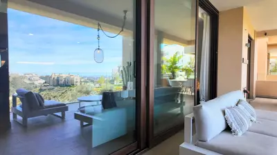 Middle Floor Apartment in Benahavís