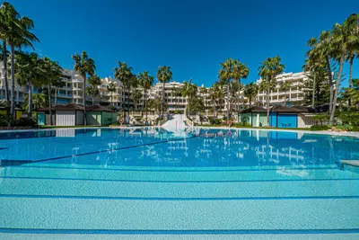 Middle Floor Apartment in Estepona